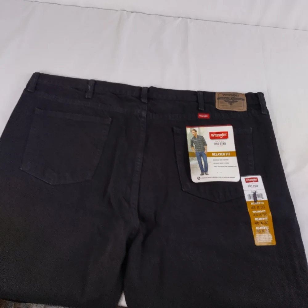 Wrangler Relaxed fit Men’s‎ Jeans Black 5 Star Premium Denim Size 48x30 NWT